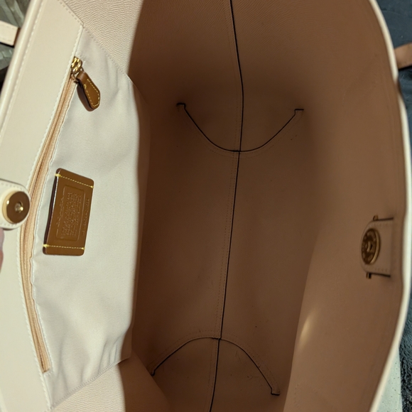 Coach Pink Floral City Tote Bag - Signature Coach Charm - Picture 3 of 4